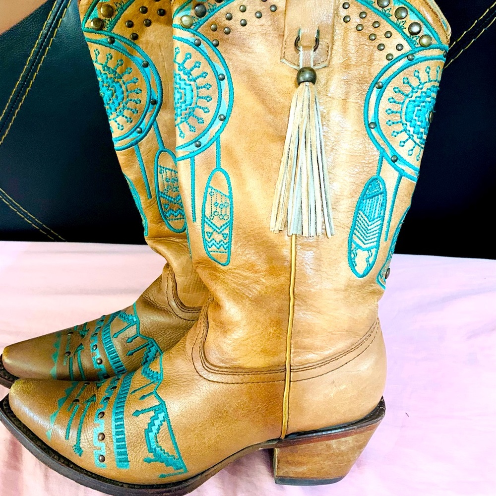 Vintage Corral Studded Dreamcatcher Cowboy Boots